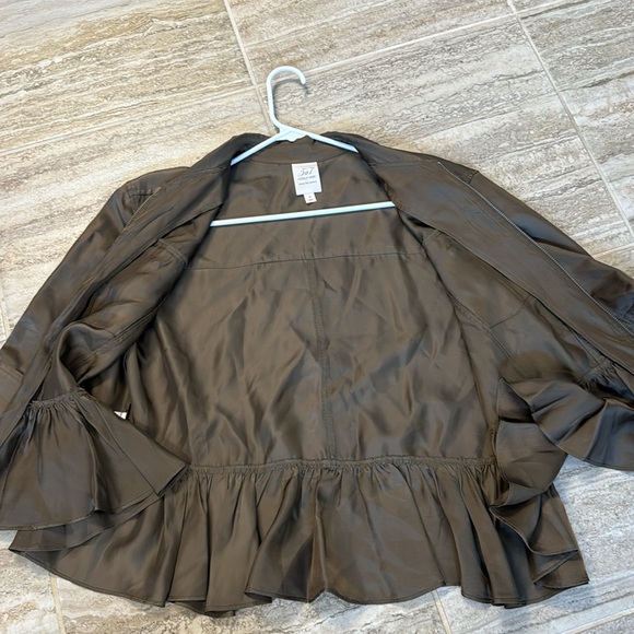 Cinq a Sept Helene Green Zip Peplum Jacket Size Medium - Picture 14 of 14